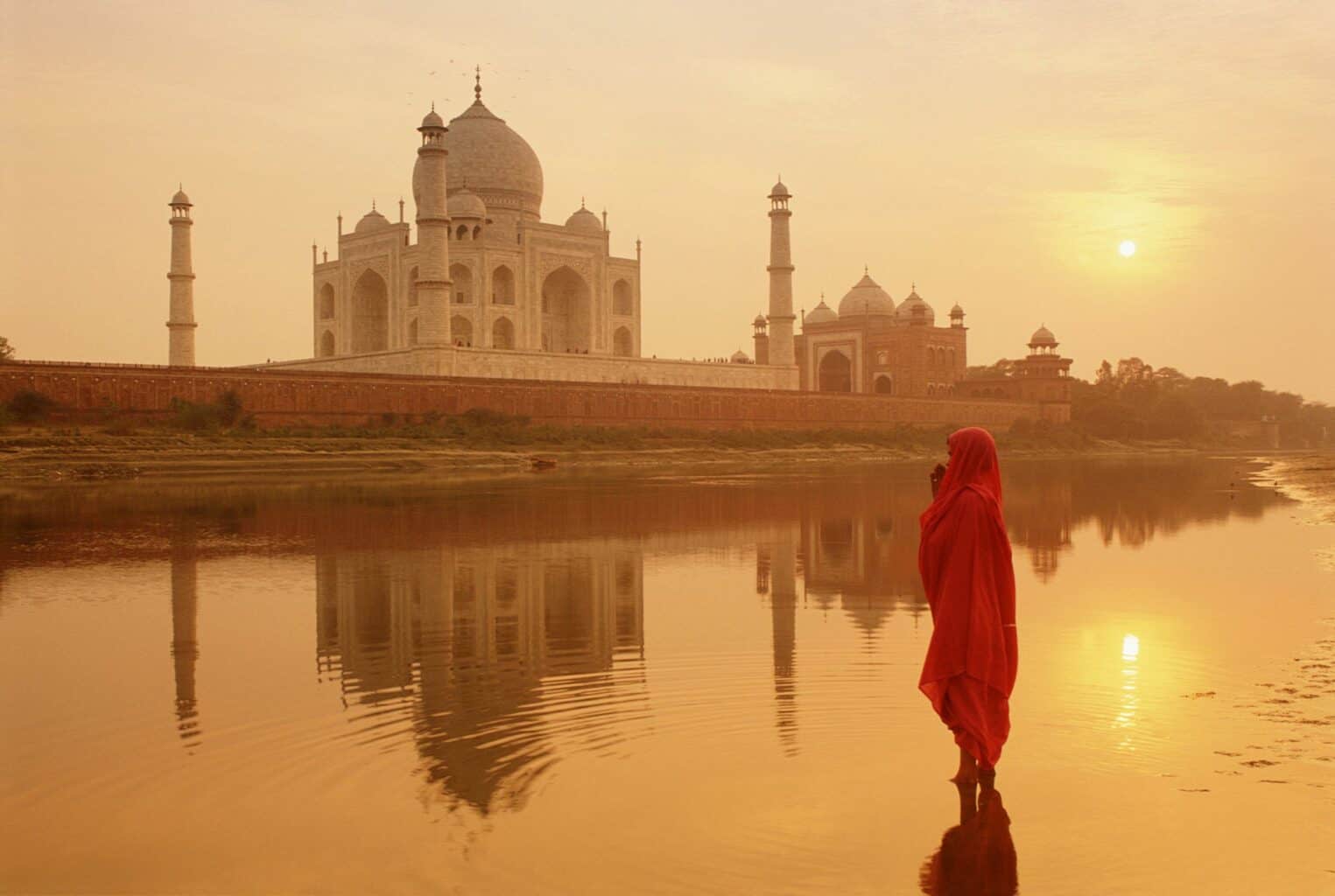 sunrise taj mahal