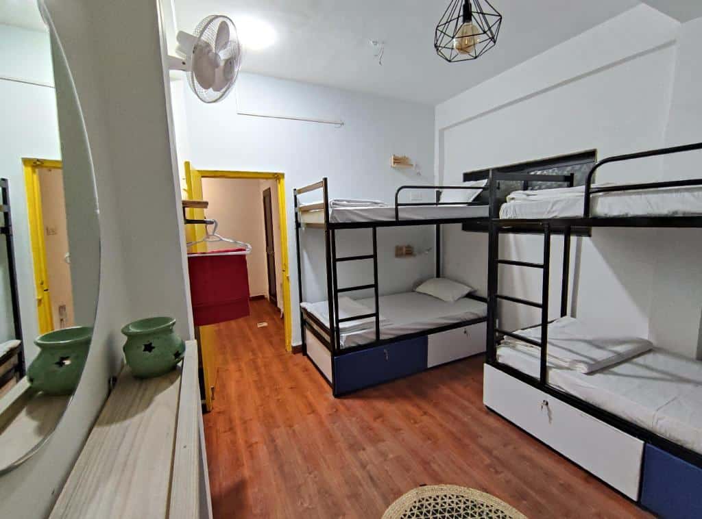 backpackers hostel pune