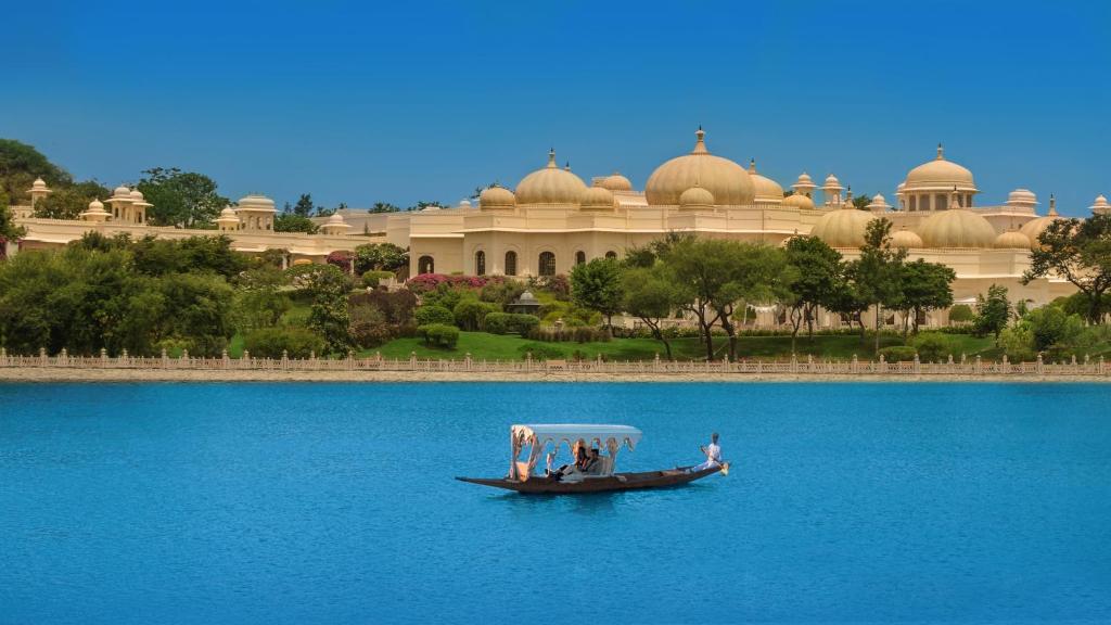 The Oberoi Udaivilas Udaipur 10 Best Romantic Resorts in India
