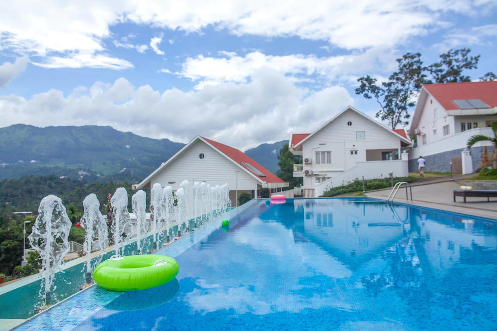 the fog munnar- 10 Best Honeymoon Resorts In Munnar
