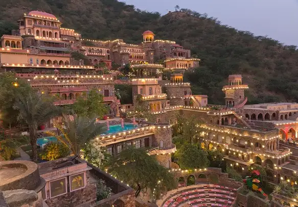 neemrana fort palace