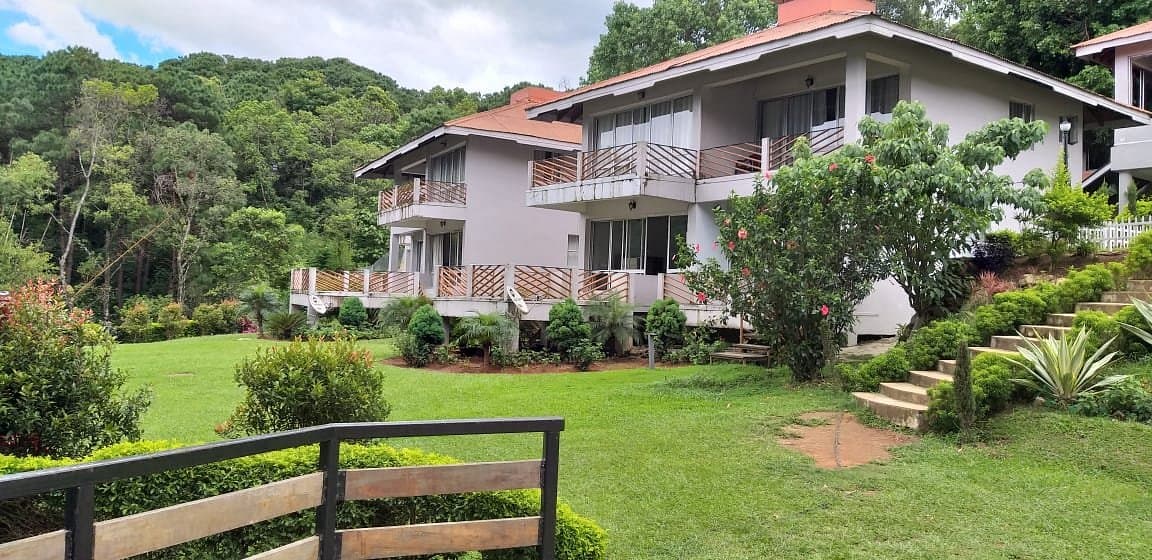 Orchid Lake Resort