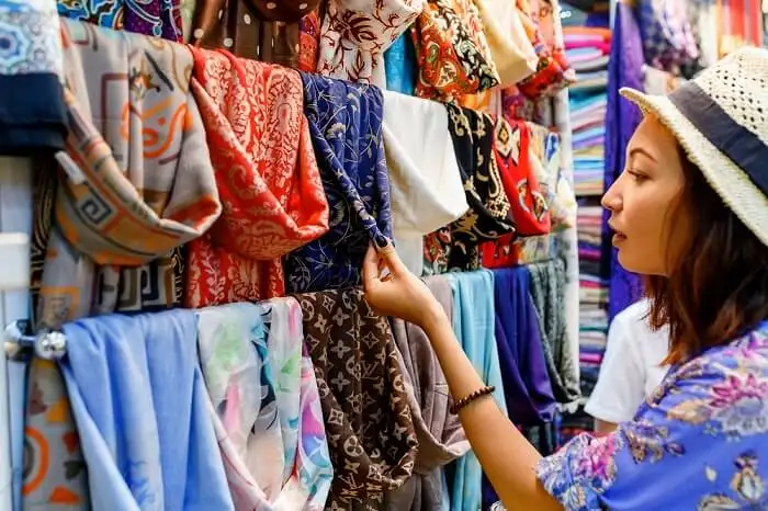 street shopping in jammu