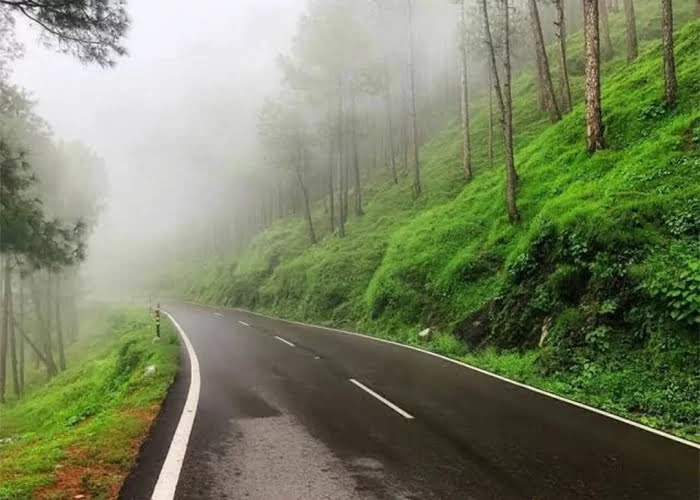 How to visit Dalhousie by roadways